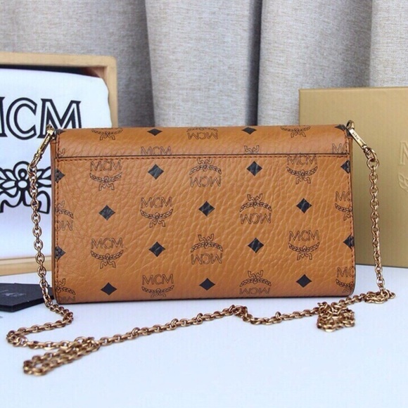 MCM Vicetos Logogram padlock shoulder bag - Picture 2 of 11